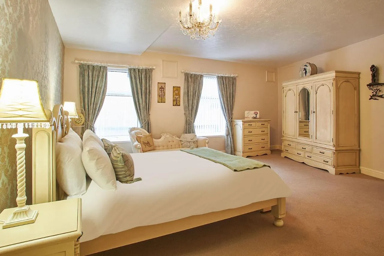 Host & Stay - Regency Mansions Apartment Redcar